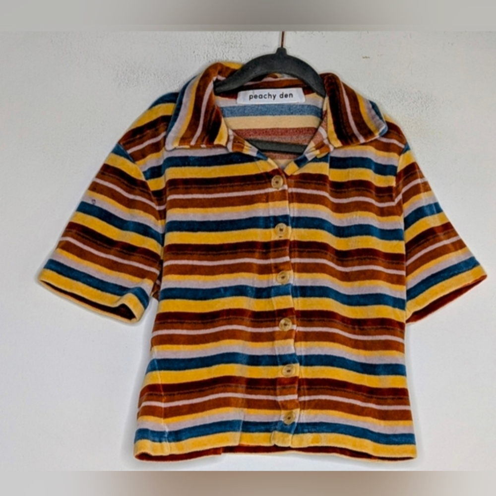 Peachy Den Button Down Top Size XS